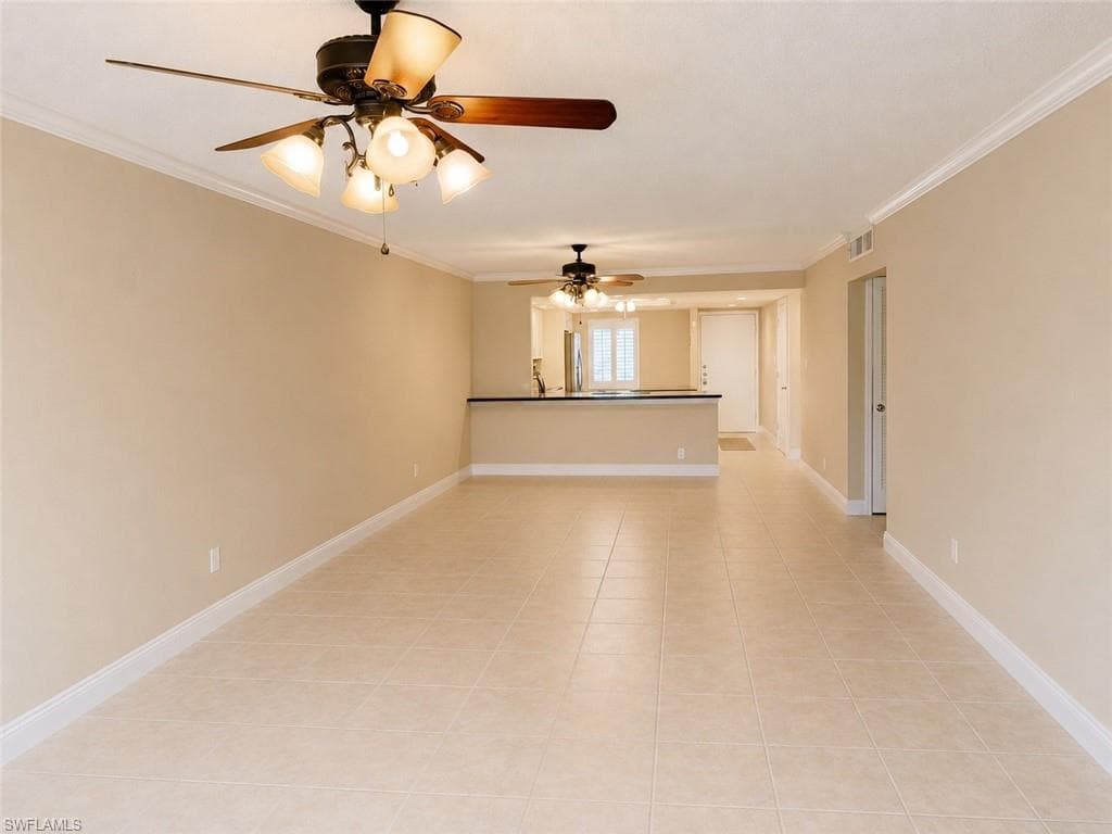 2264 Winkler AVE 202-4
