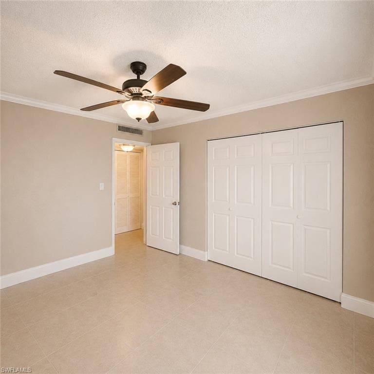 2264 Winkler AVE 202-21