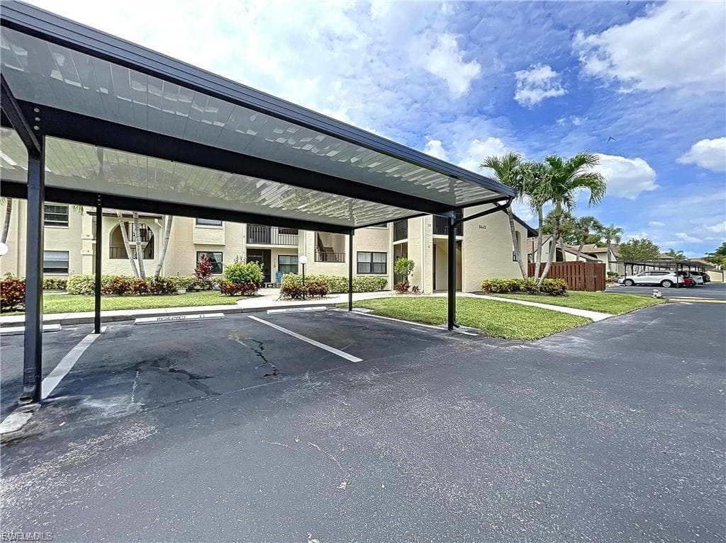 8445 Charter Club CIR 11-26