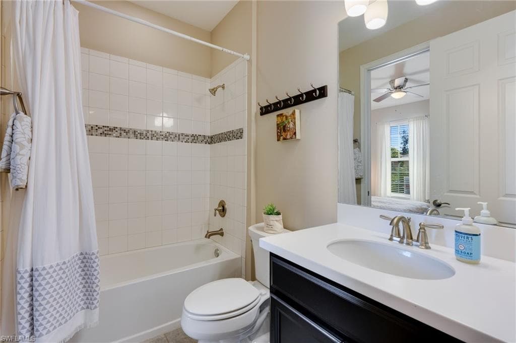 14618 Abaco Lakes DR-16