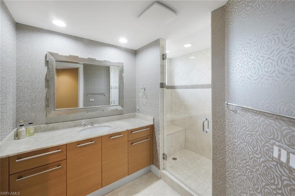 13675 Vanderbilt DR 406-23