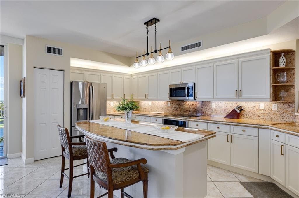 14250 Royal Harbour CT 818-6