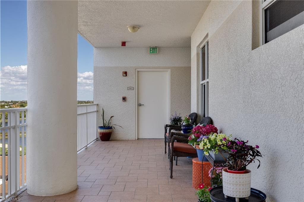 14250 Royal Harbour CT 818-39