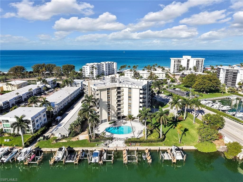 2150 Gulf Shore BLVD N 407-2