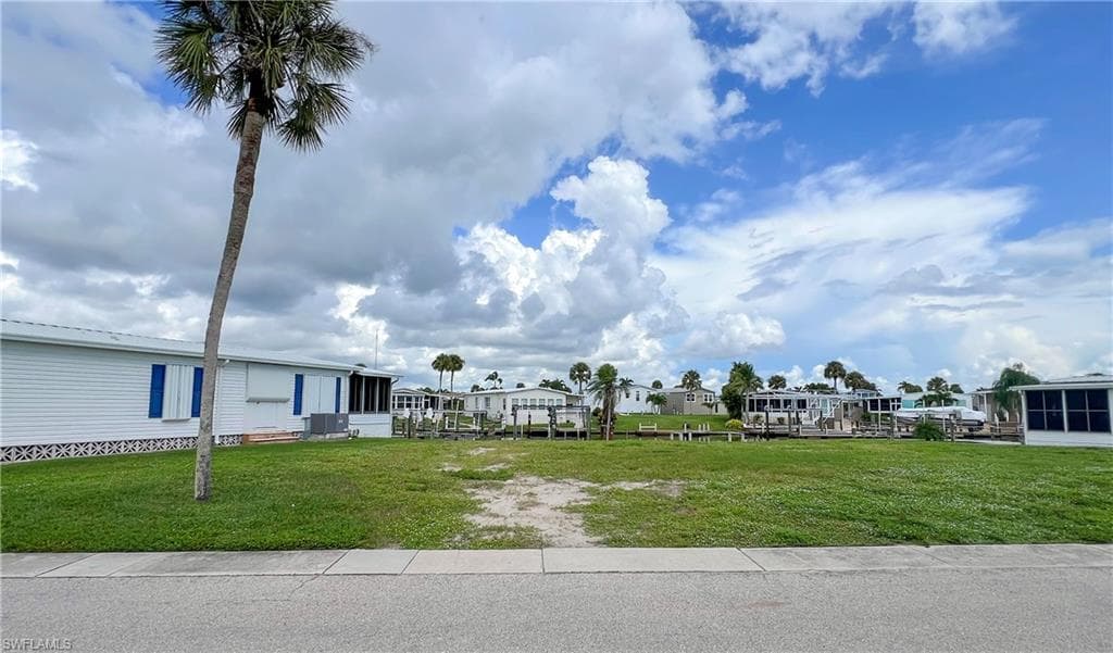 17551 Stevens BLVD-8