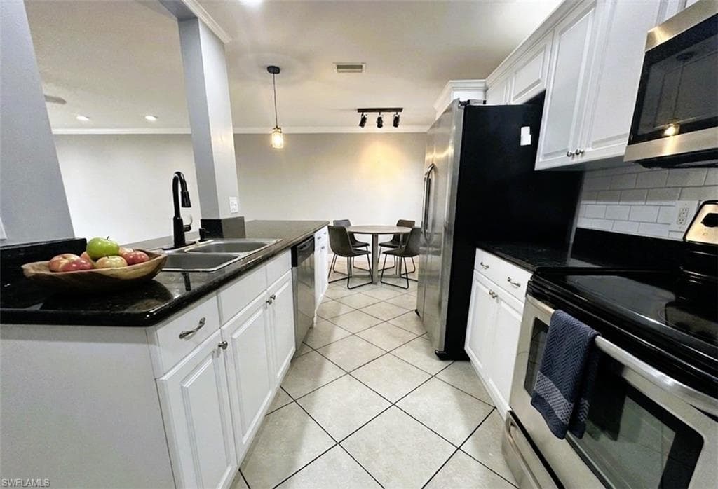 2366 Mall DR 514-3
