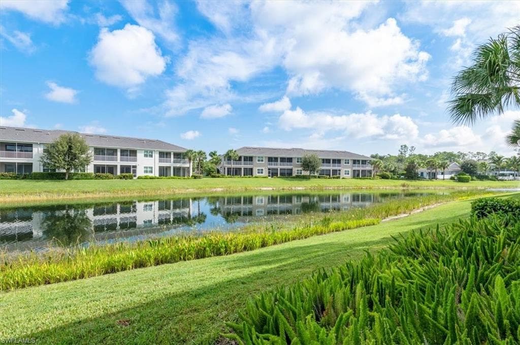 6954 Avalon CIR 703-15