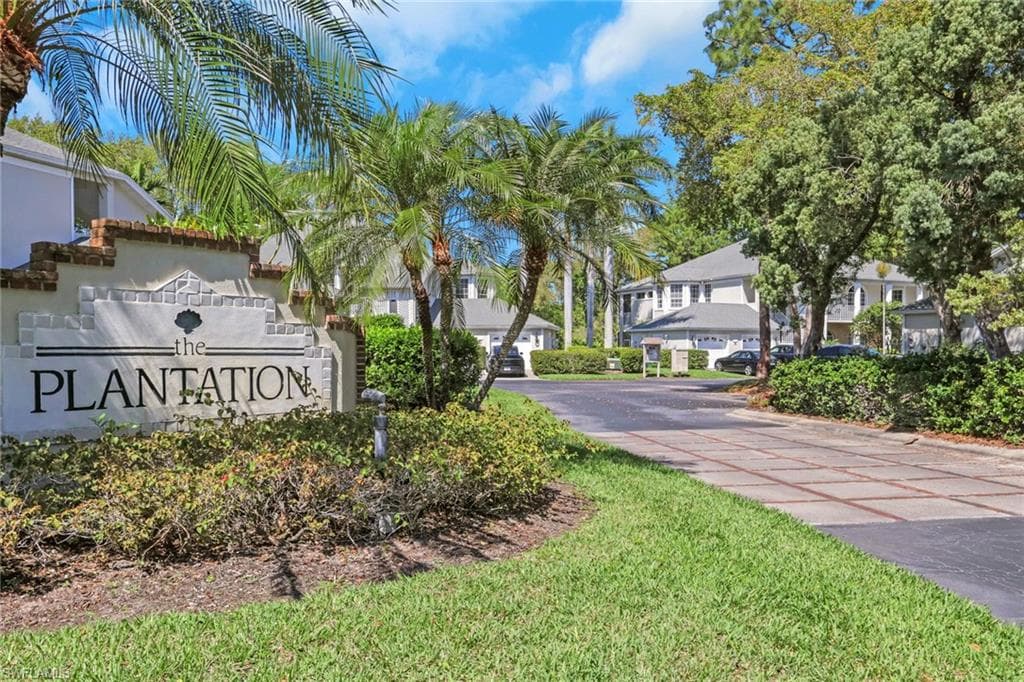 15116 Royal Fern CT B200-1