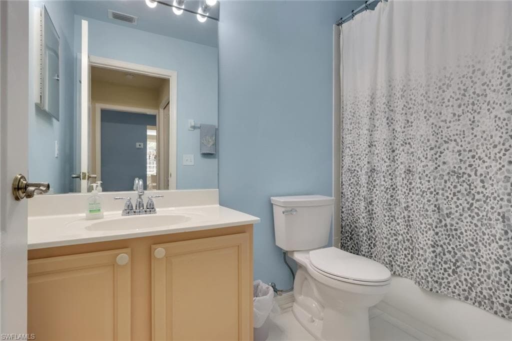 15116 Royal Fern CT B200-18