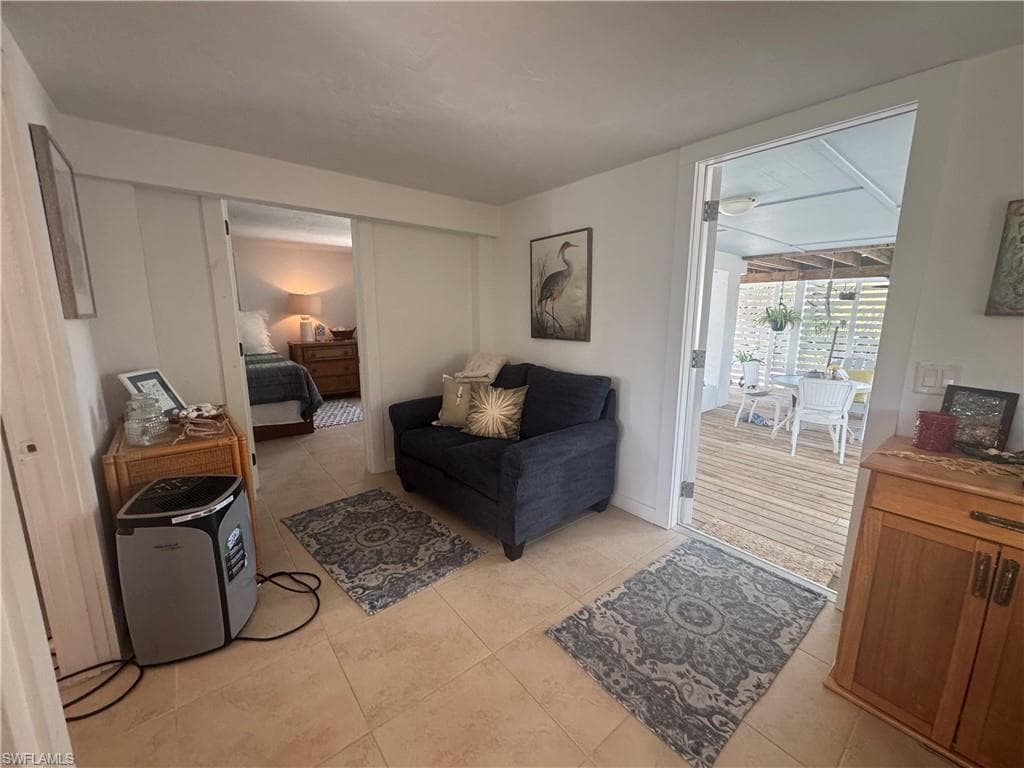 201 White Pelican DR-24