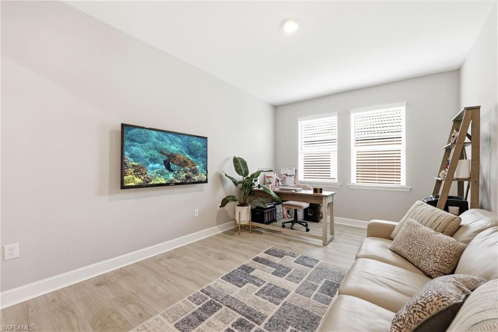 2094 Grove DR-22