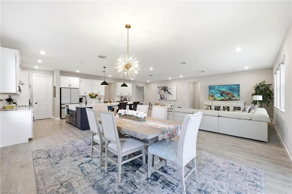 2094 Grove DR-9