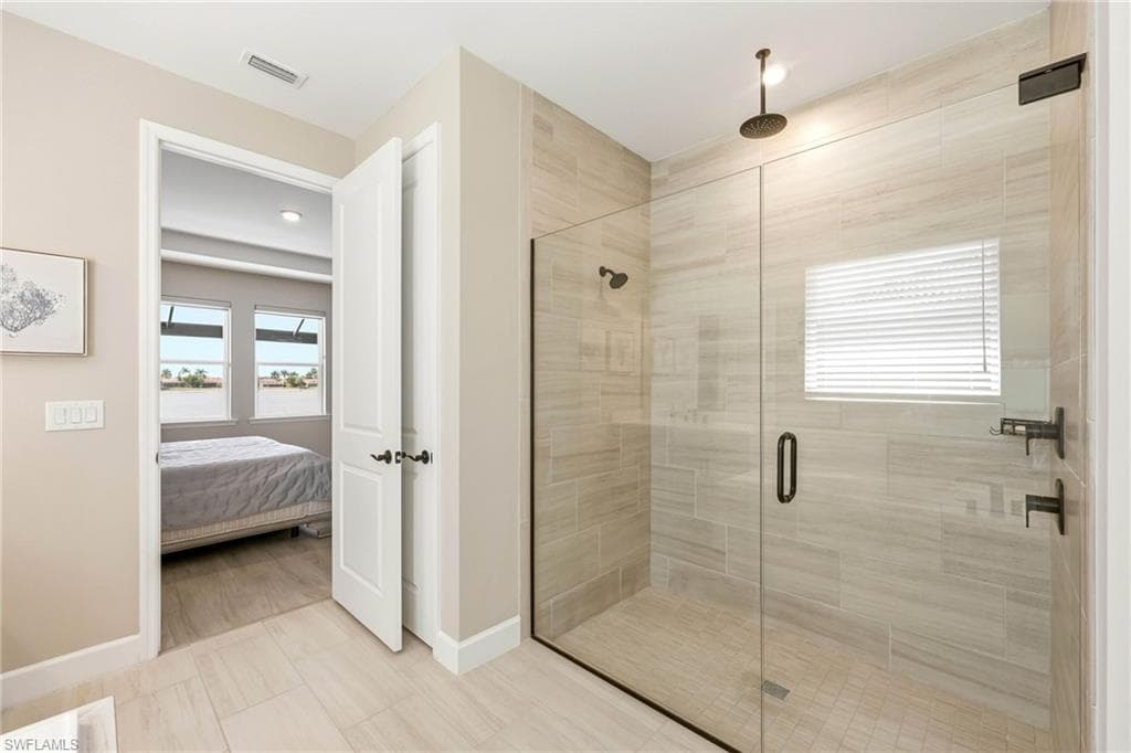2094 Grove DR-14