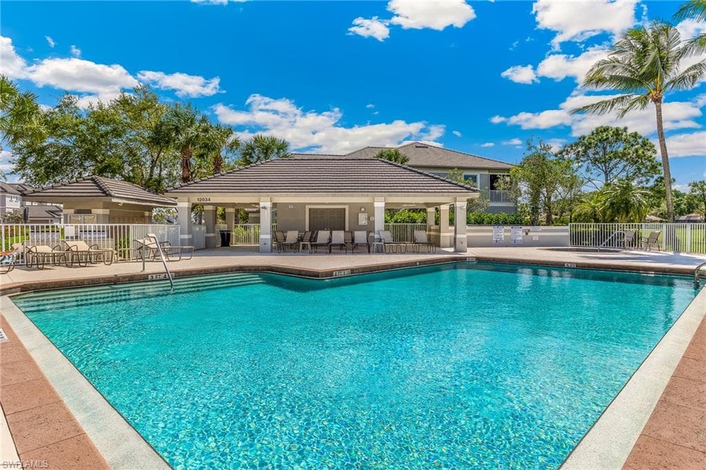 12058 Covent Garden CT 1203-31