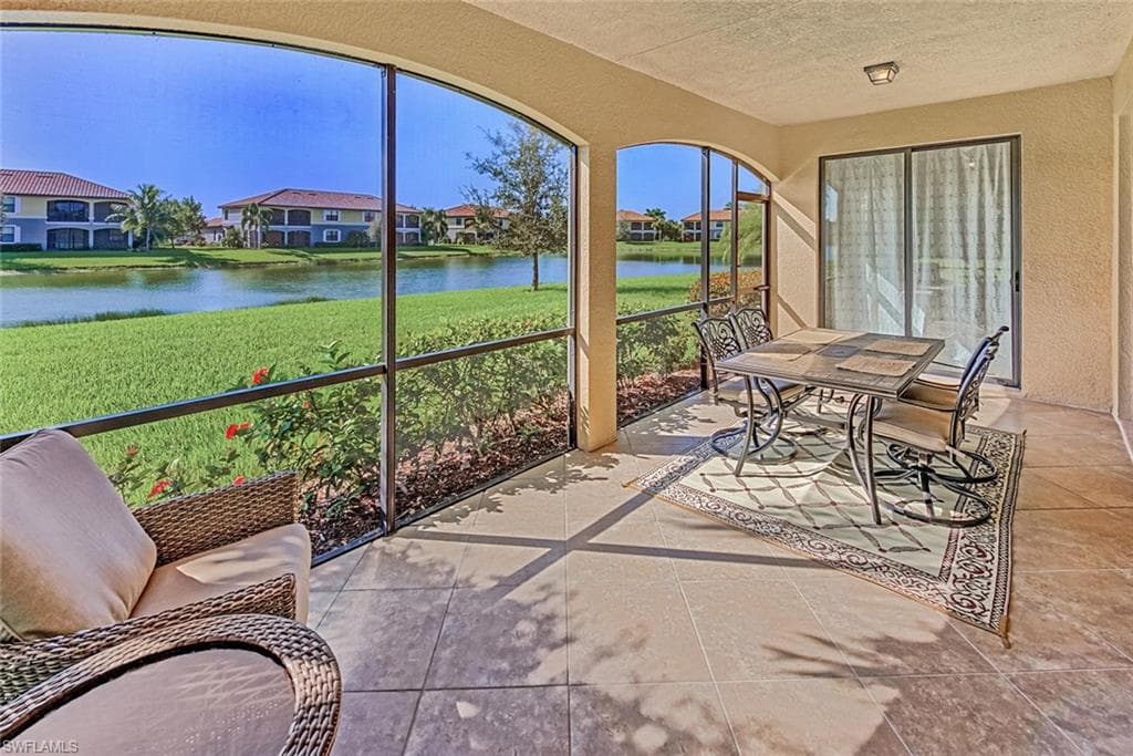 9126 Napoli CT 101-20
