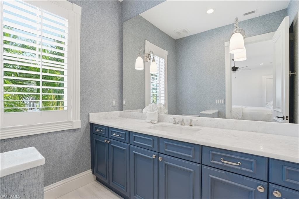 160 16th AVE S-23