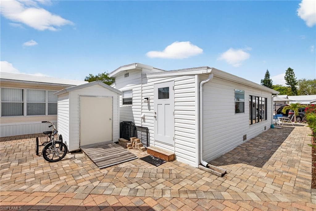 14 Limetree Park DR-17