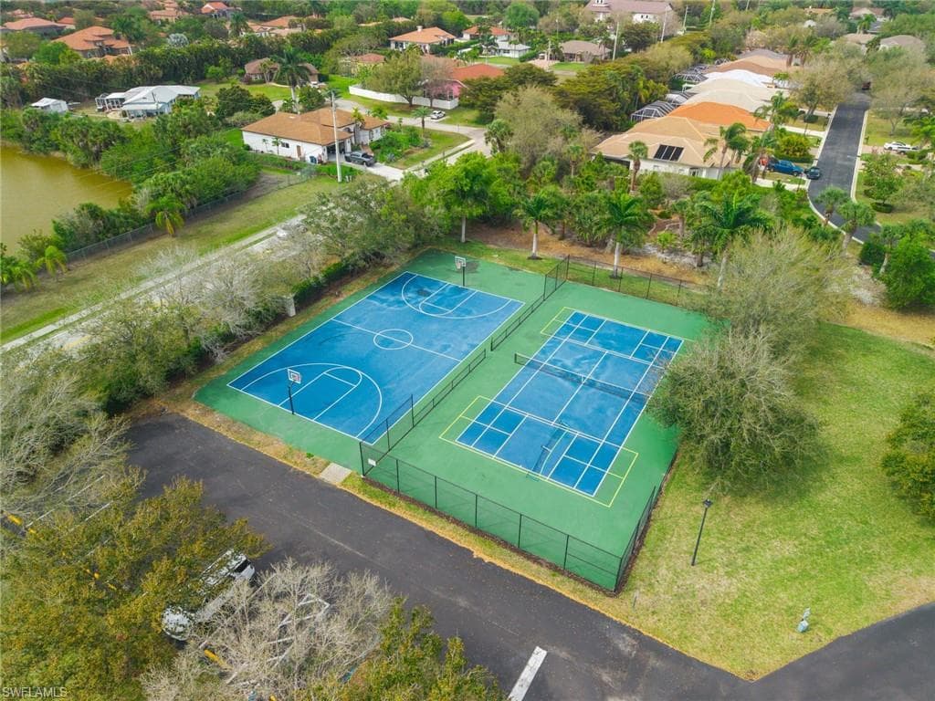 9730 Springlake CIR-42