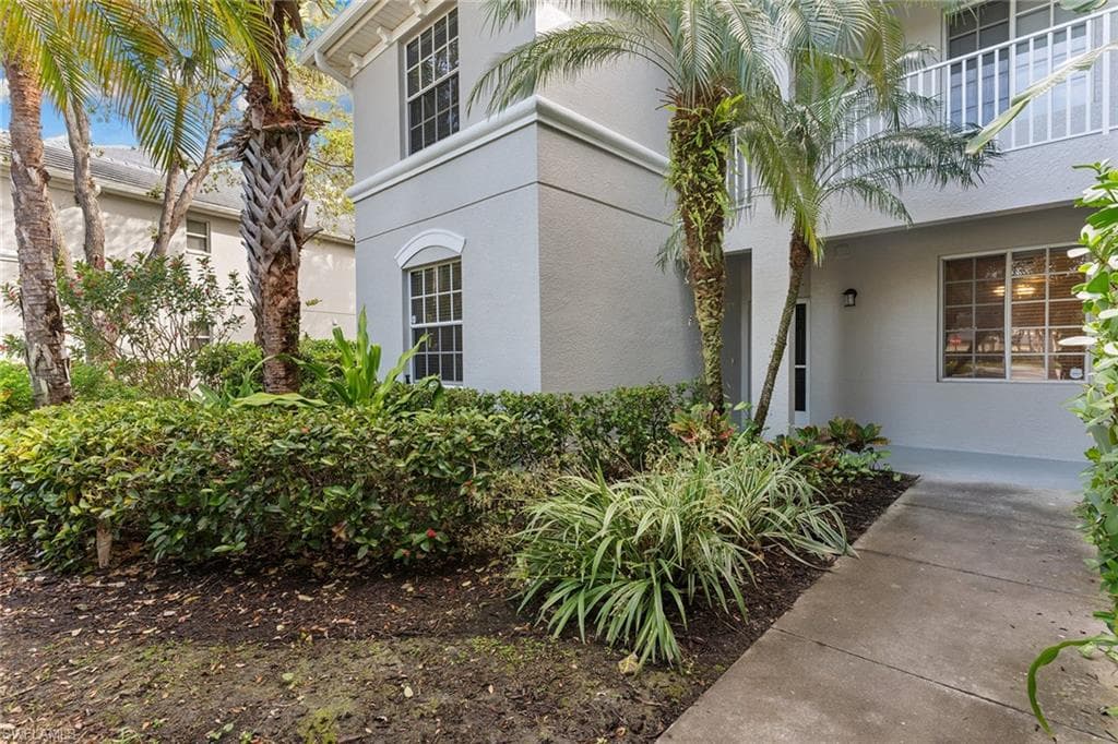 1882 Tarpon Bay DR S 101-19