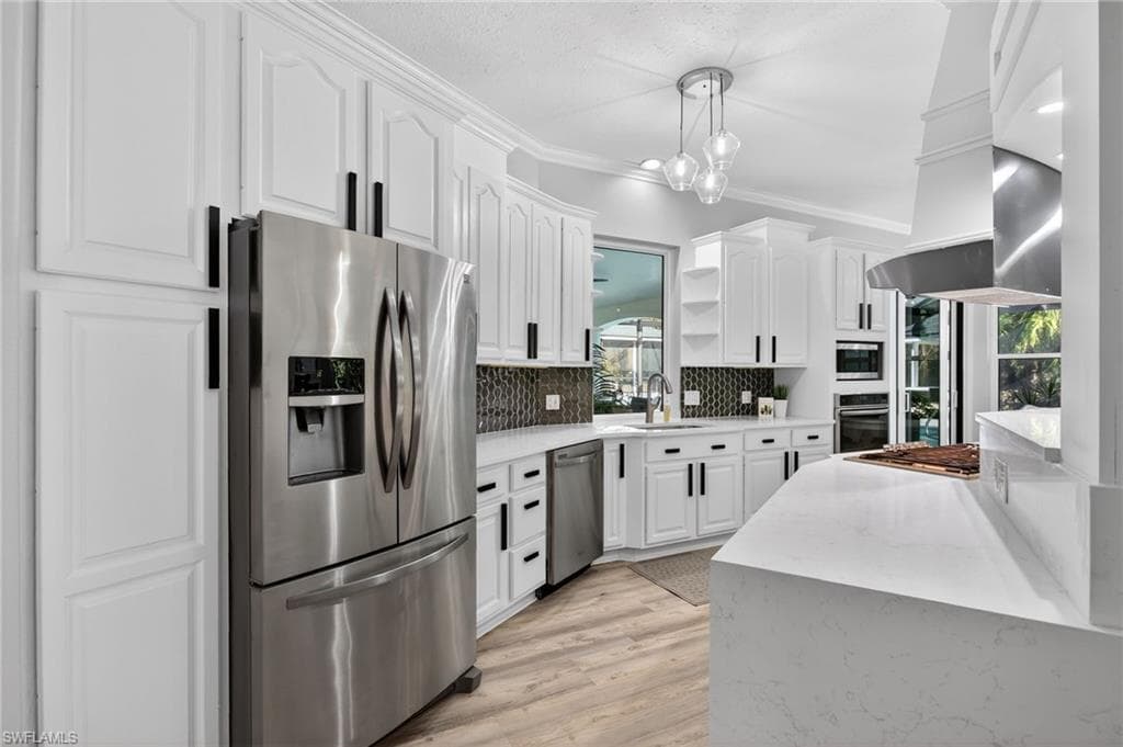 4075 1st AVE SW-14