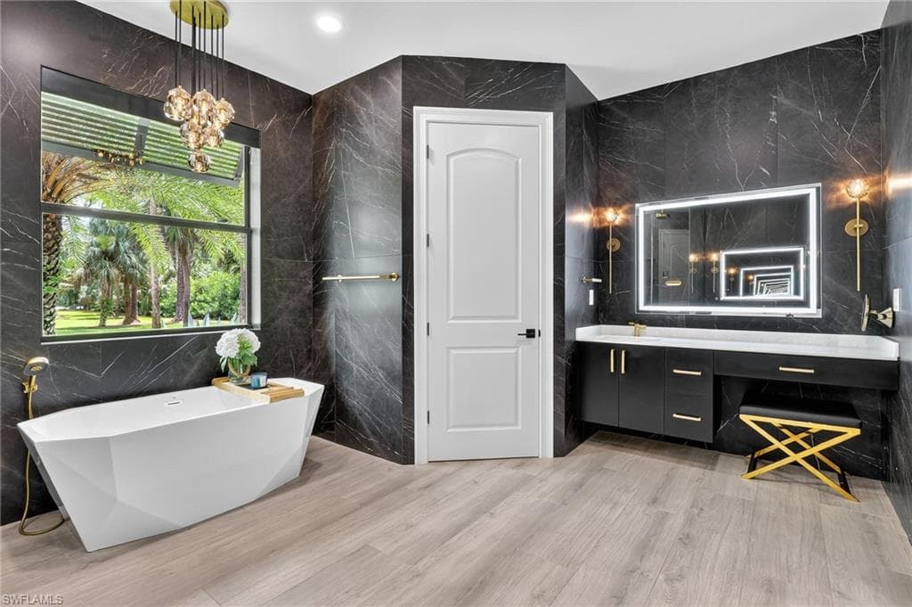 443 Weber BLVD S-27