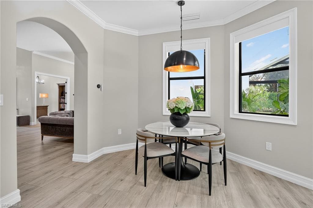 443 Weber BLVD S-34