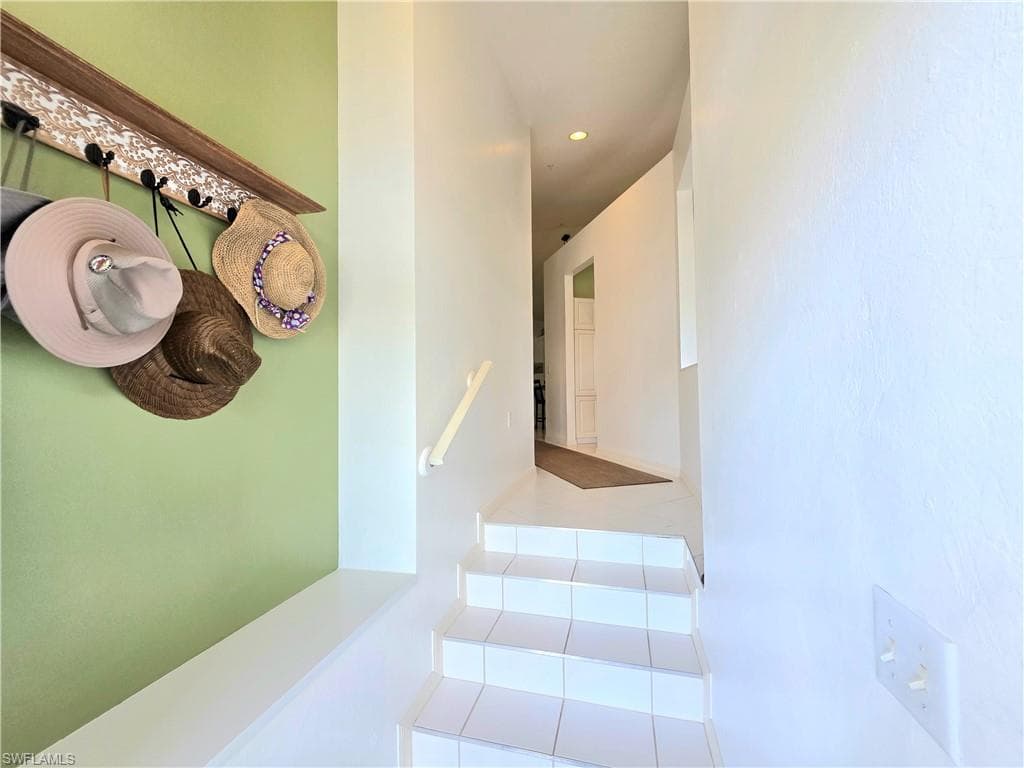 12070 Summergate CIR 201-6