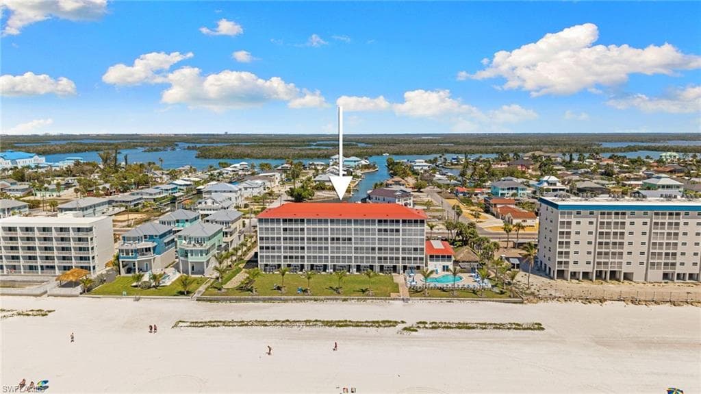5000 ESTERO BLVD 305-33