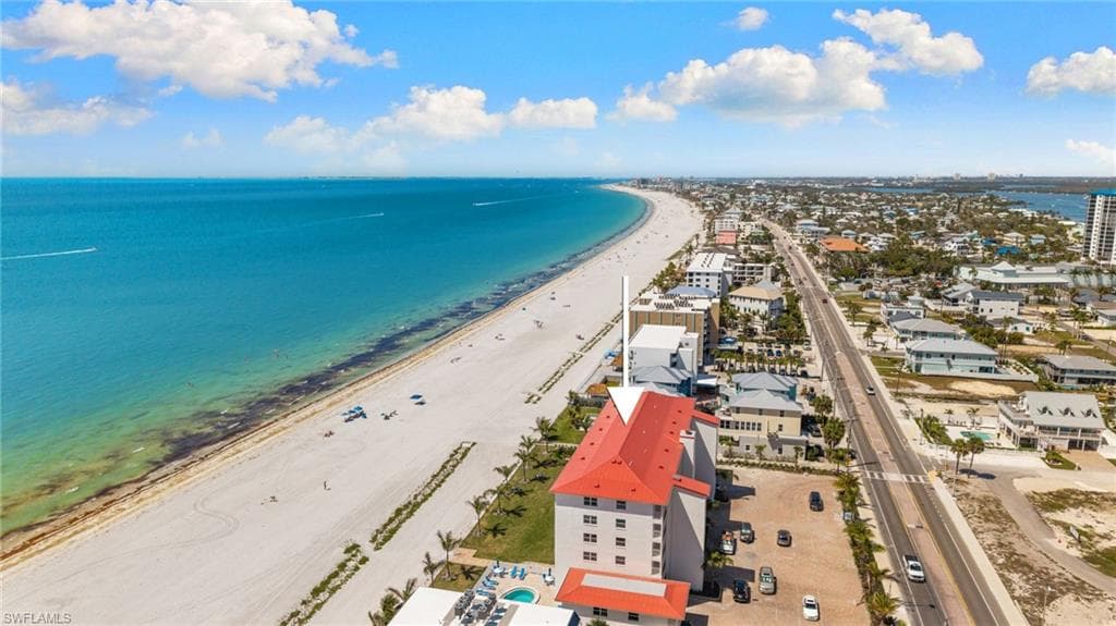 5000 ESTERO BLVD 305-31