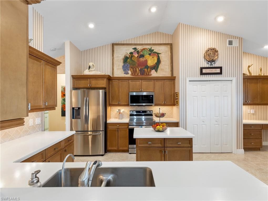 15567 Caloosa Creek CIR-13