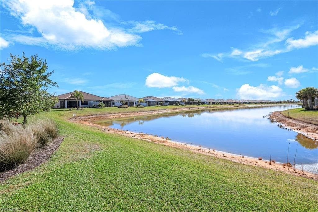 12201 Canal Grande DR-33