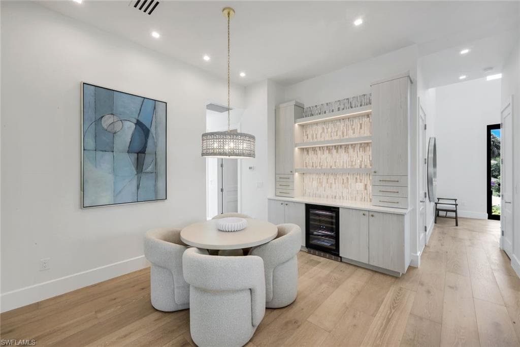 513 92nd AVE N-15
