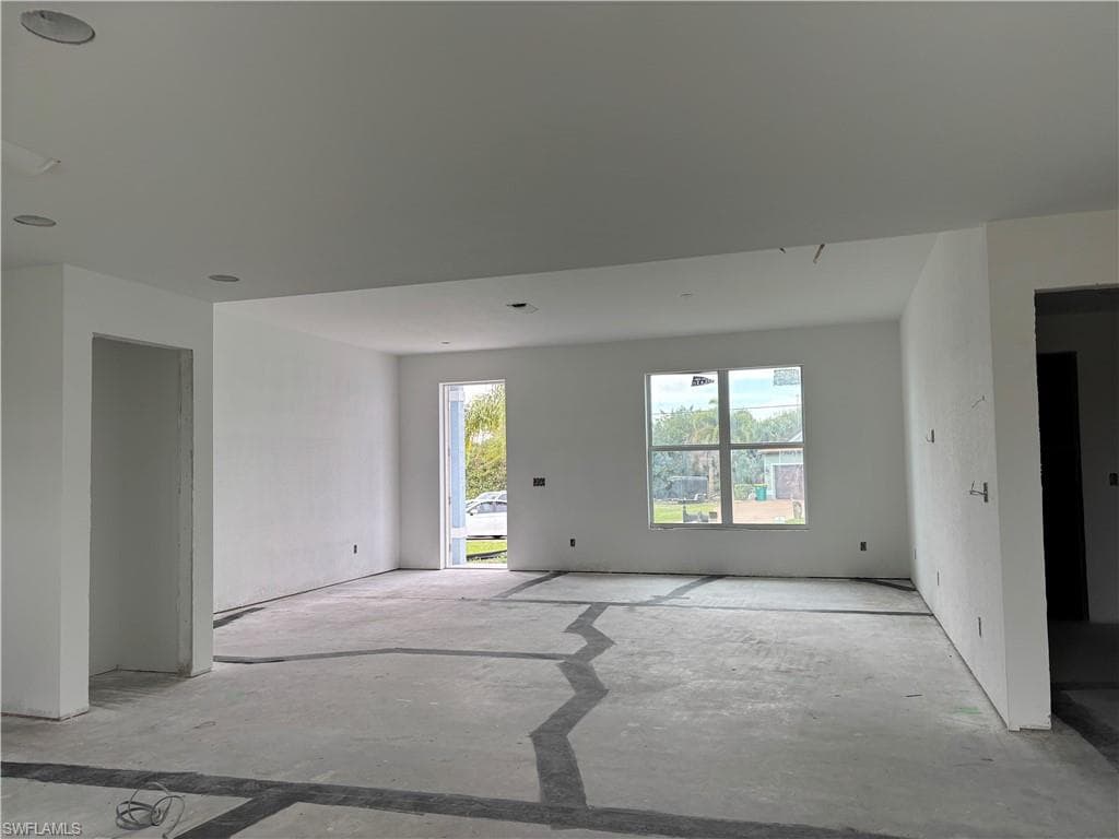 15256 Hennipen CIR-9