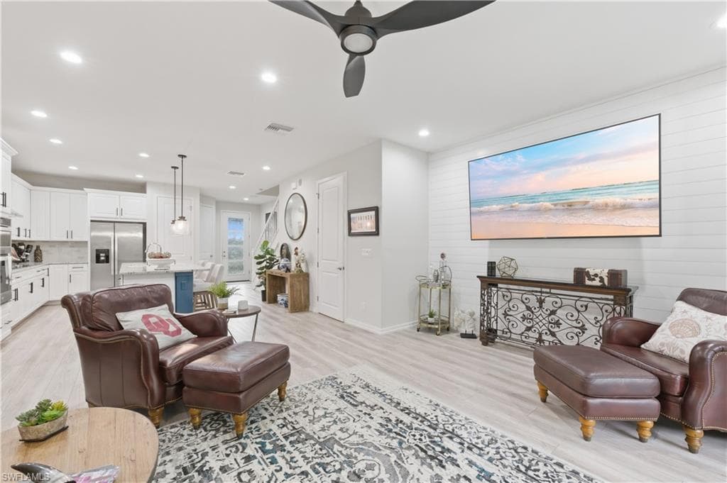 13017 Pembroke DR-12