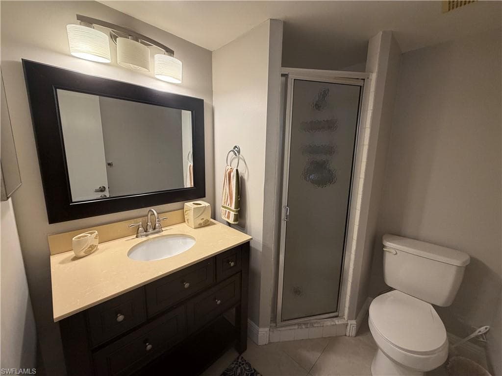 1085 Forest Lakes DR 8106-12