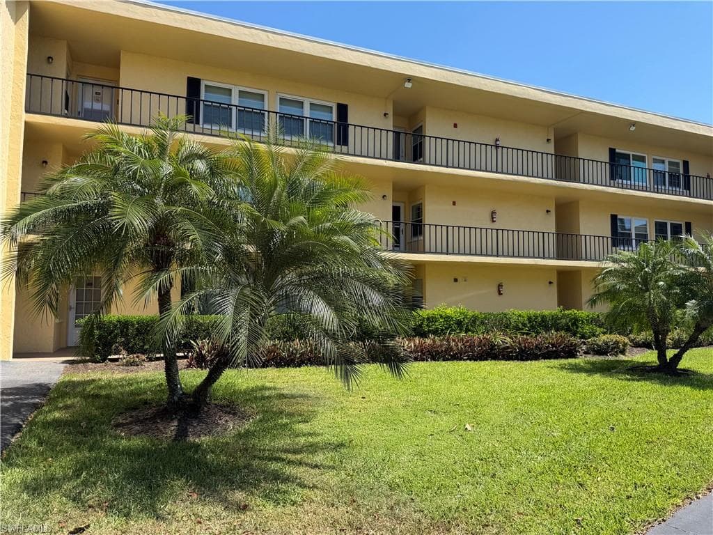 1085 Forest Lakes DR 8106-1