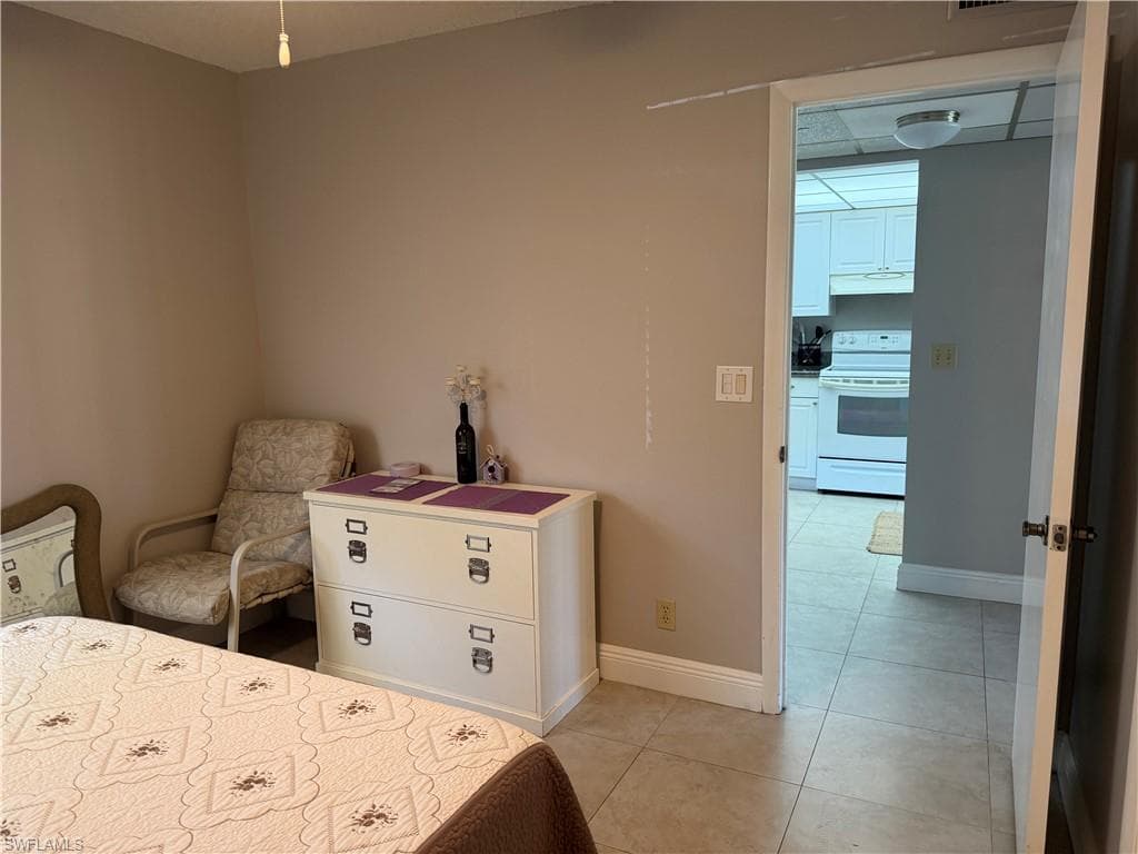 1085 Forest Lakes DR 8106-10