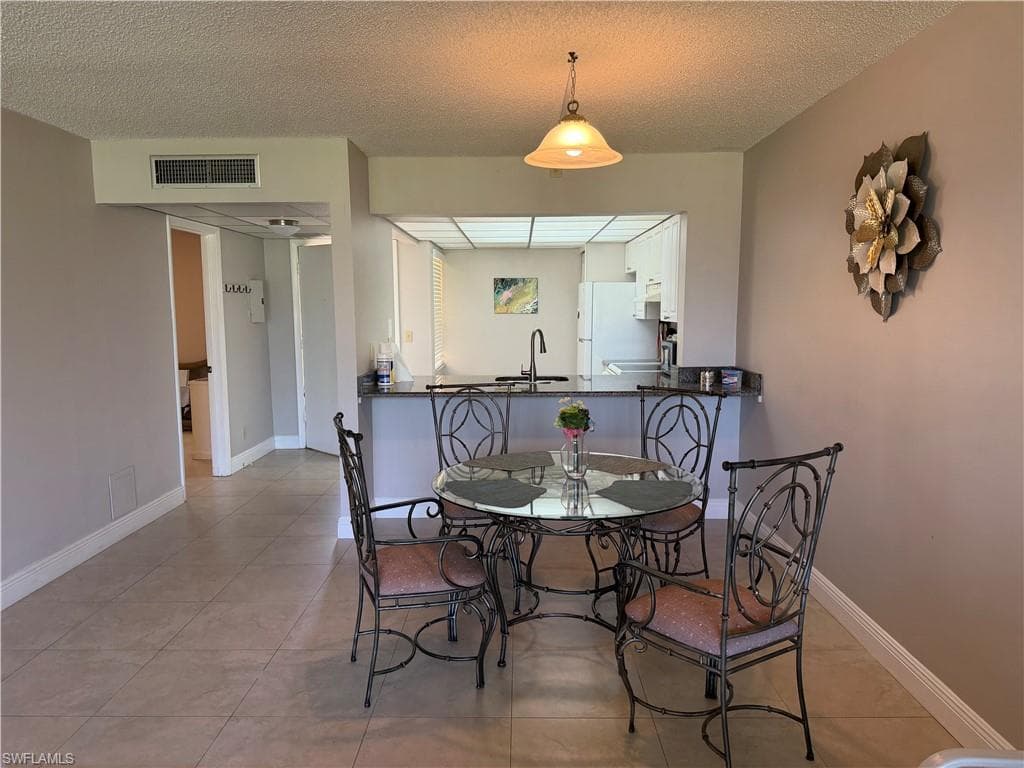 1085 Forest Lakes DR 8106-4