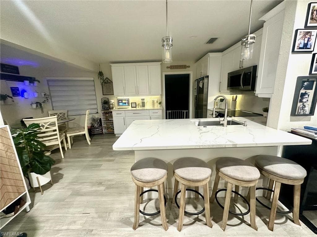 3323 Guilford CT-2