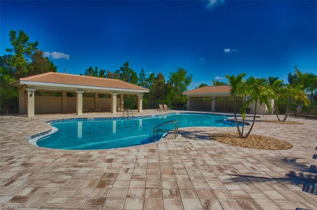 3718 Crofton CT-36