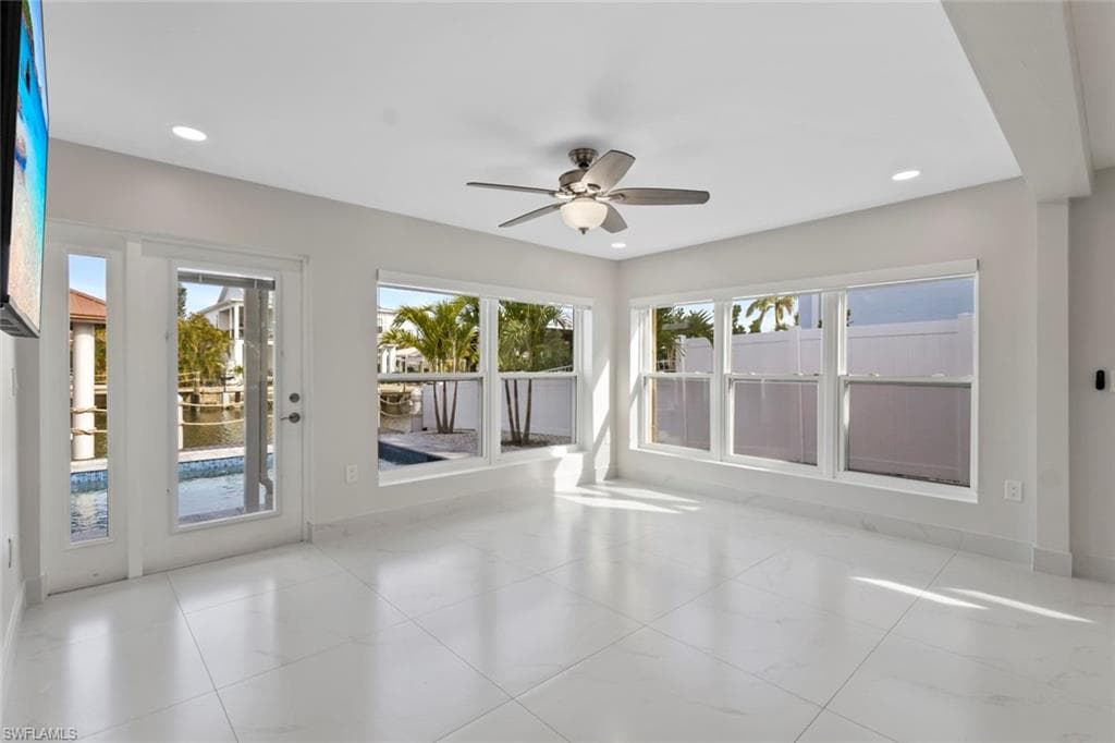 107 Albatross ST-16