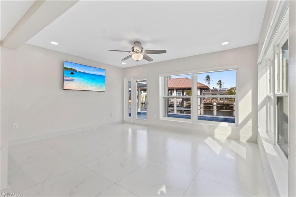 107 Albatross ST-15