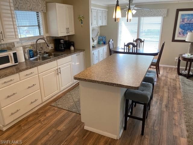 2738 Indianwood DR-16