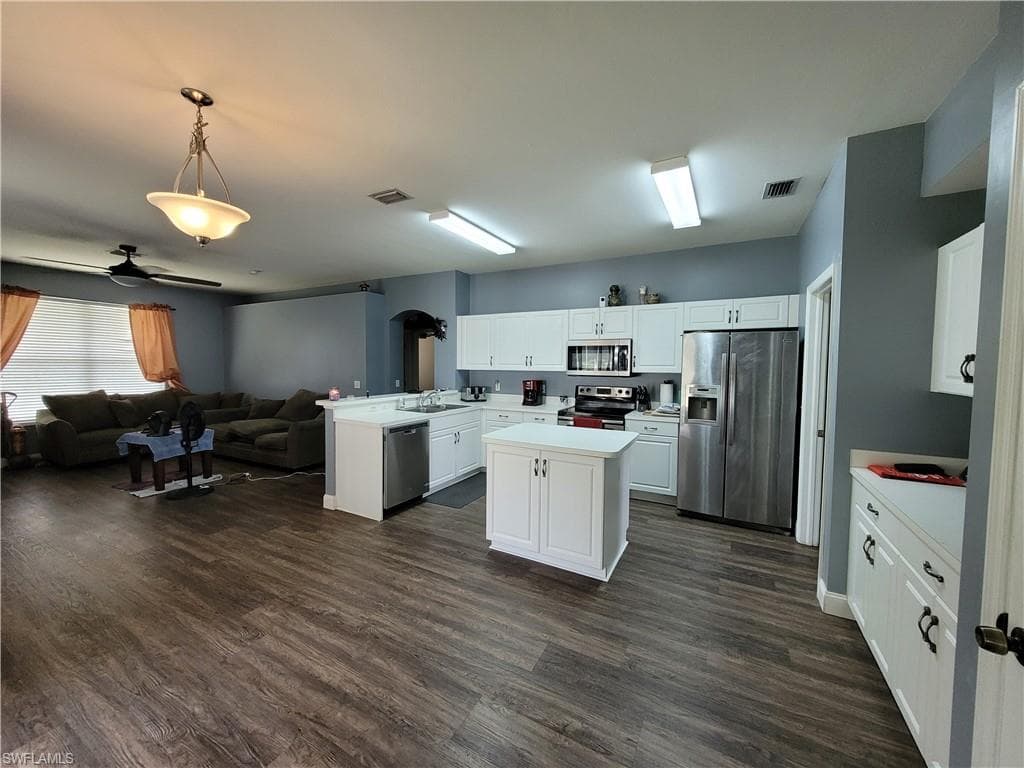 4409 Varsity Lakes DR-15