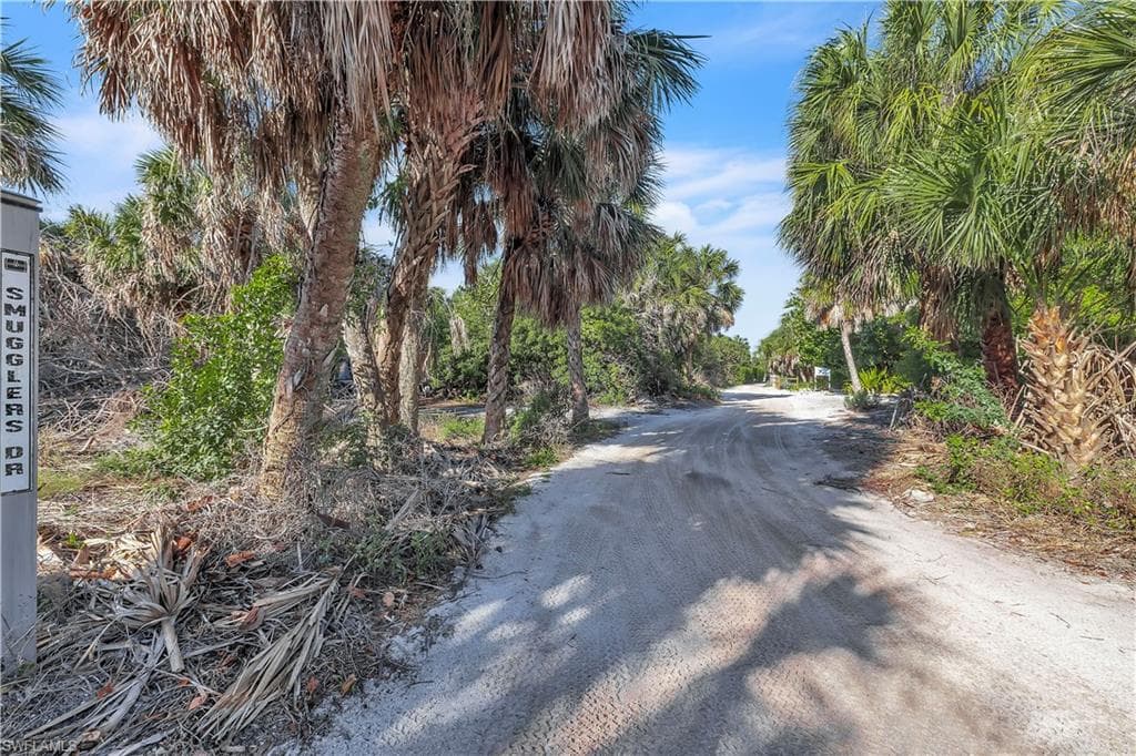 4521 Smugglers DR-23
