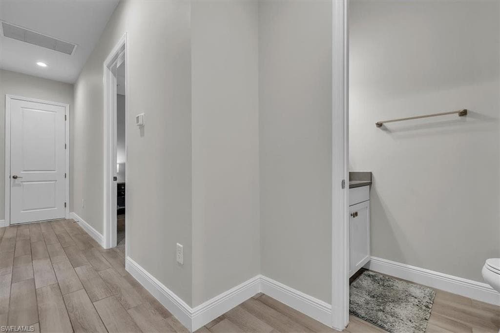 13861 Magnolia Isle DR-28