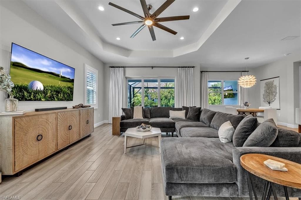 13861 Magnolia Isle DR-5