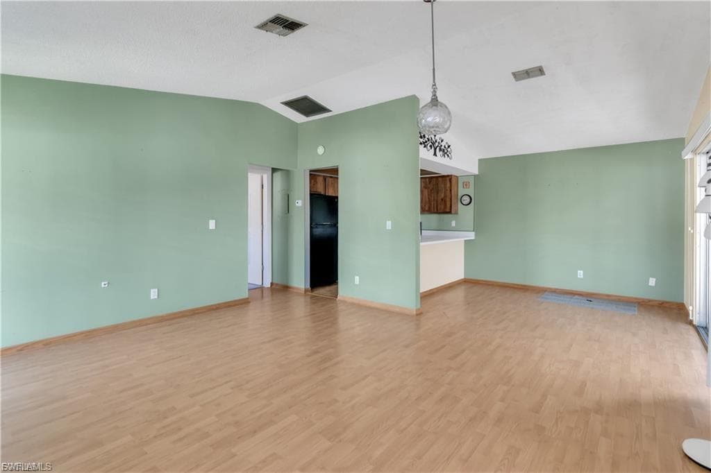 5761 Foxlake DR F-23