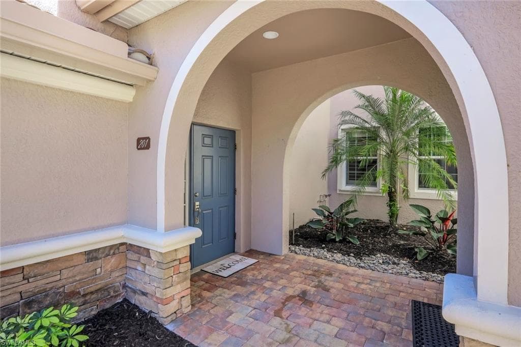 8835 Nautical Landing CIR 201-5