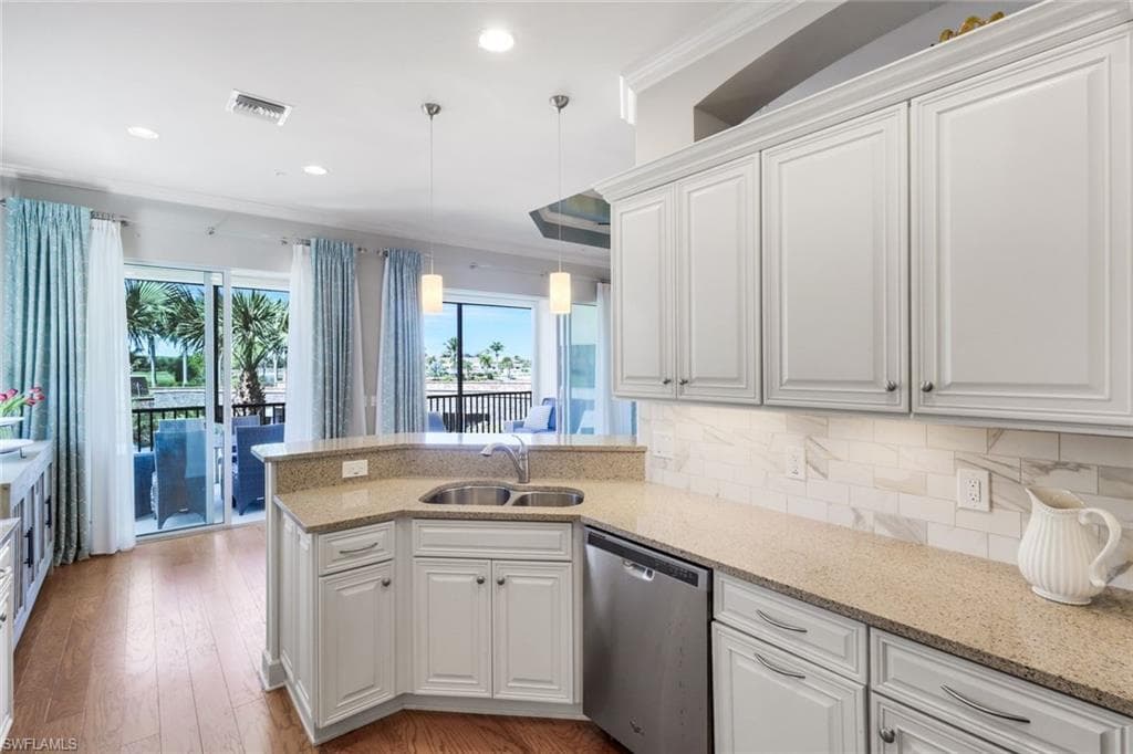 8835 Nautical Landing CIR 201-18